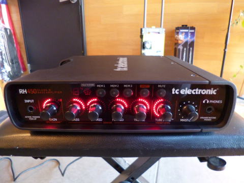 tc electronic RH450 アンプ フットスイッチ付き tc electronic RH450 アンプ フットスイッチ付き tc electronic